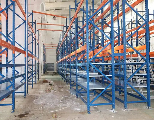 OEM Heavy Duty Pallet Racking Shelving System With Galv Powder Coating Wire Mesh Decking