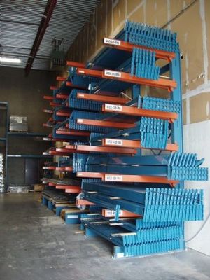 High Capacity Industrial Cantilever Storage Racks Heavy Duty With Roof / Drain